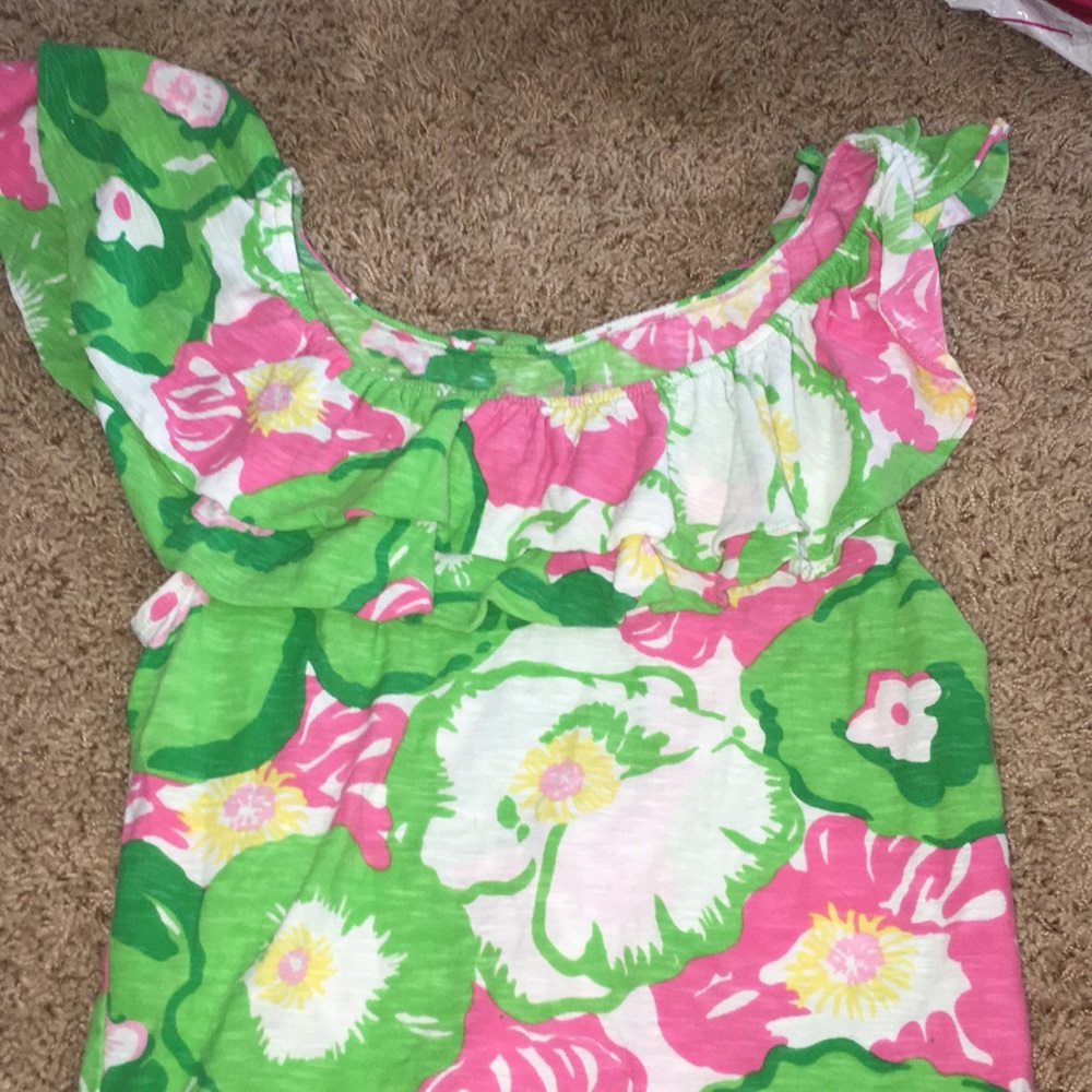 Lilly patterned ruffle top
